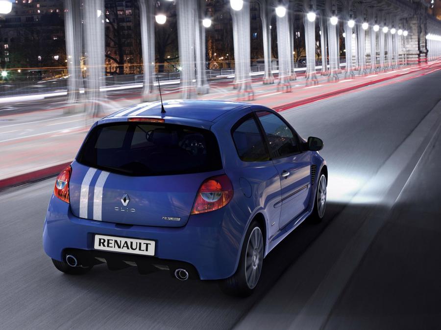  Renault Clio Gordini 200 2010 года  (фото 9 из 24)